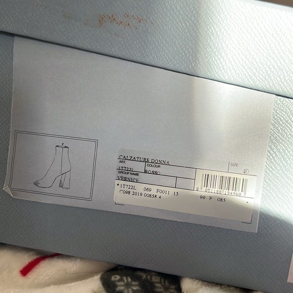 PRADA red booties size 40 (10) never worn, never even tried on!! - Picture 4 of 4